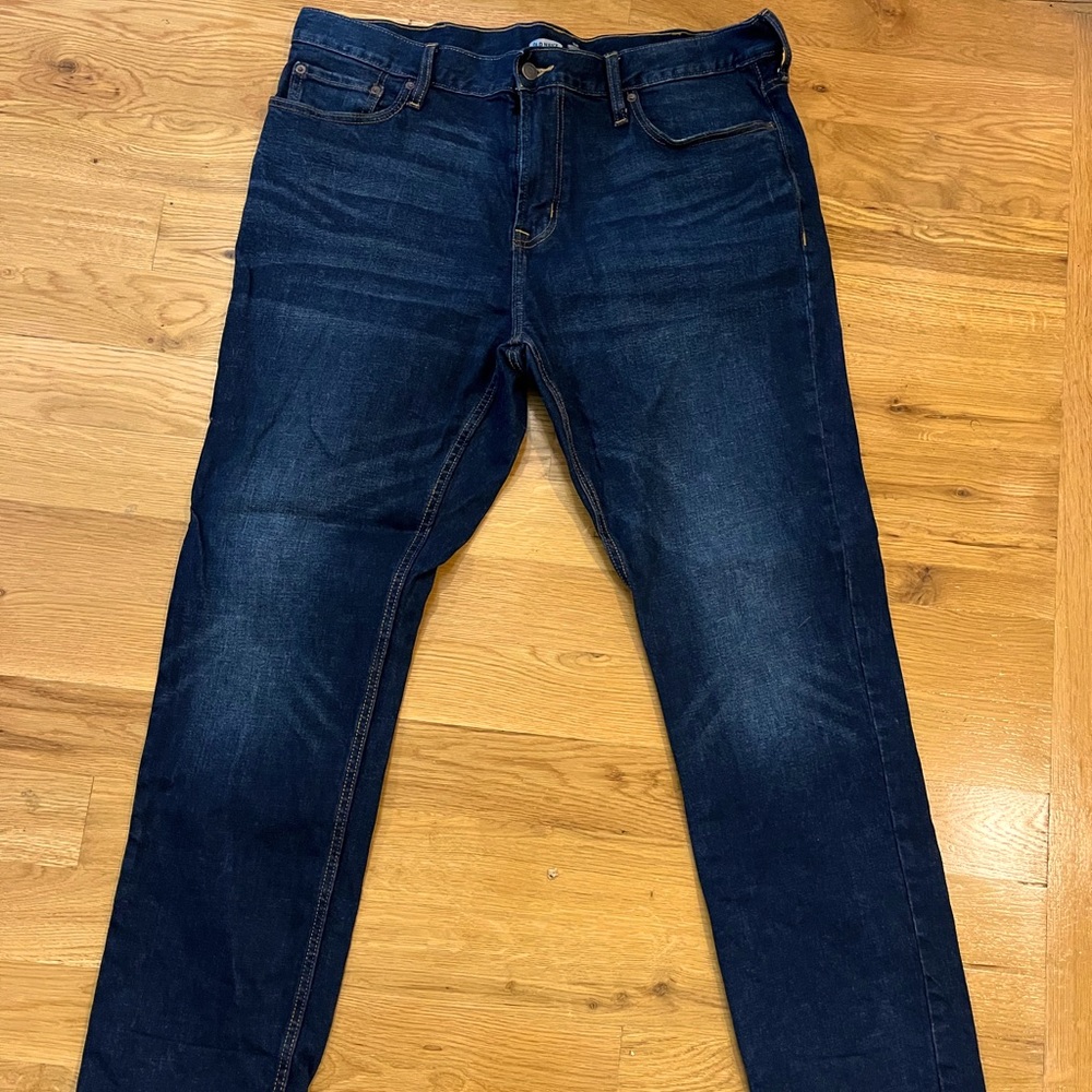 Men’s Old Navy Slim Cut Built in Flex jeans. 40x32 dark wash